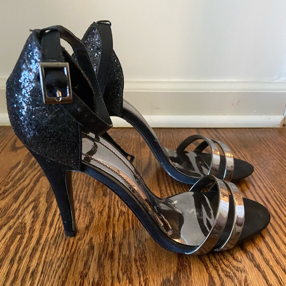 Zara dorsey sandal with metallic features